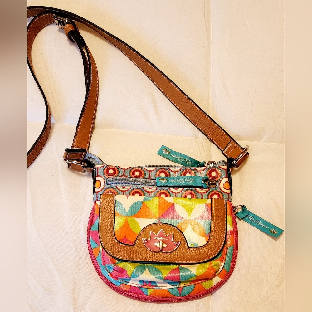 Lily bloom small crossbody purse, euc, colorful,fun,